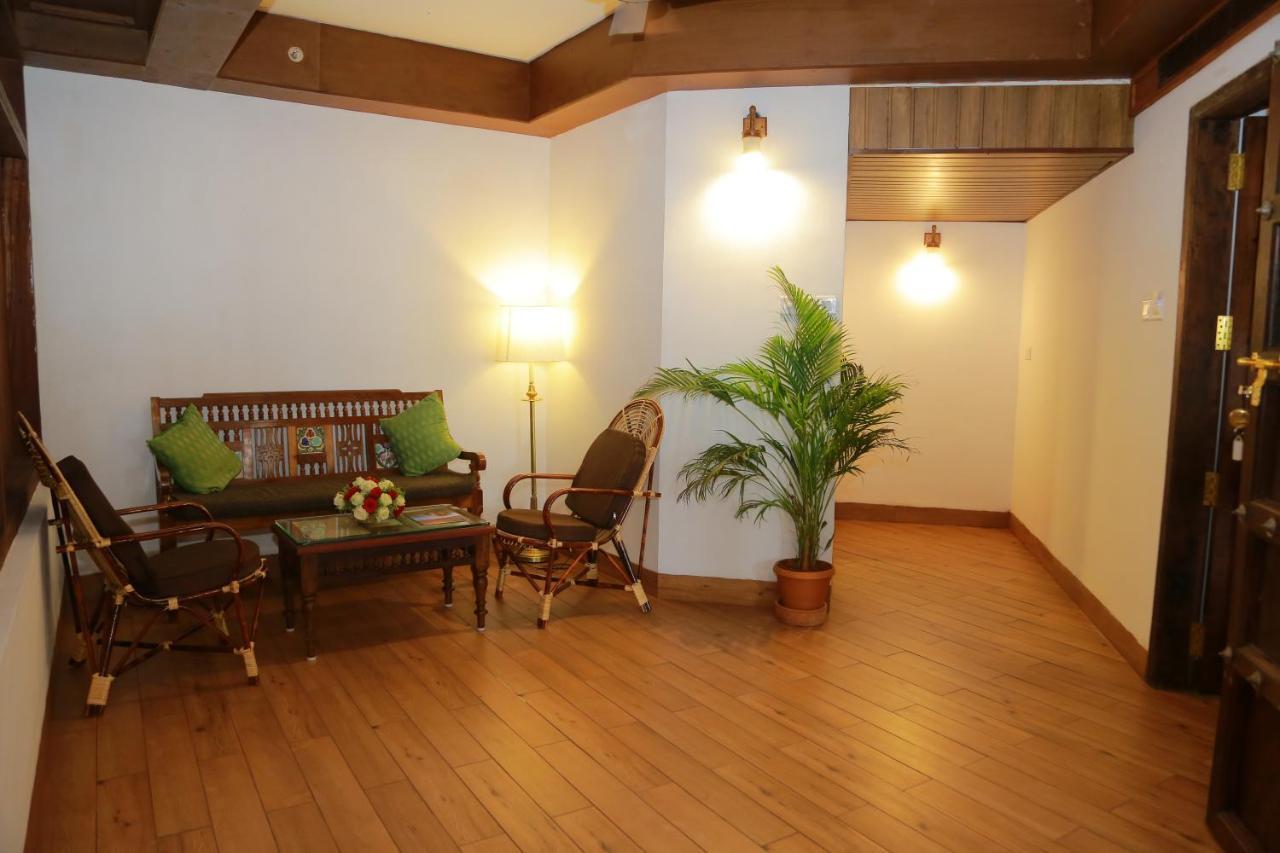 Ayursoma Ayurveda Royal Retreat 호텔 코발람비치 외부 사진