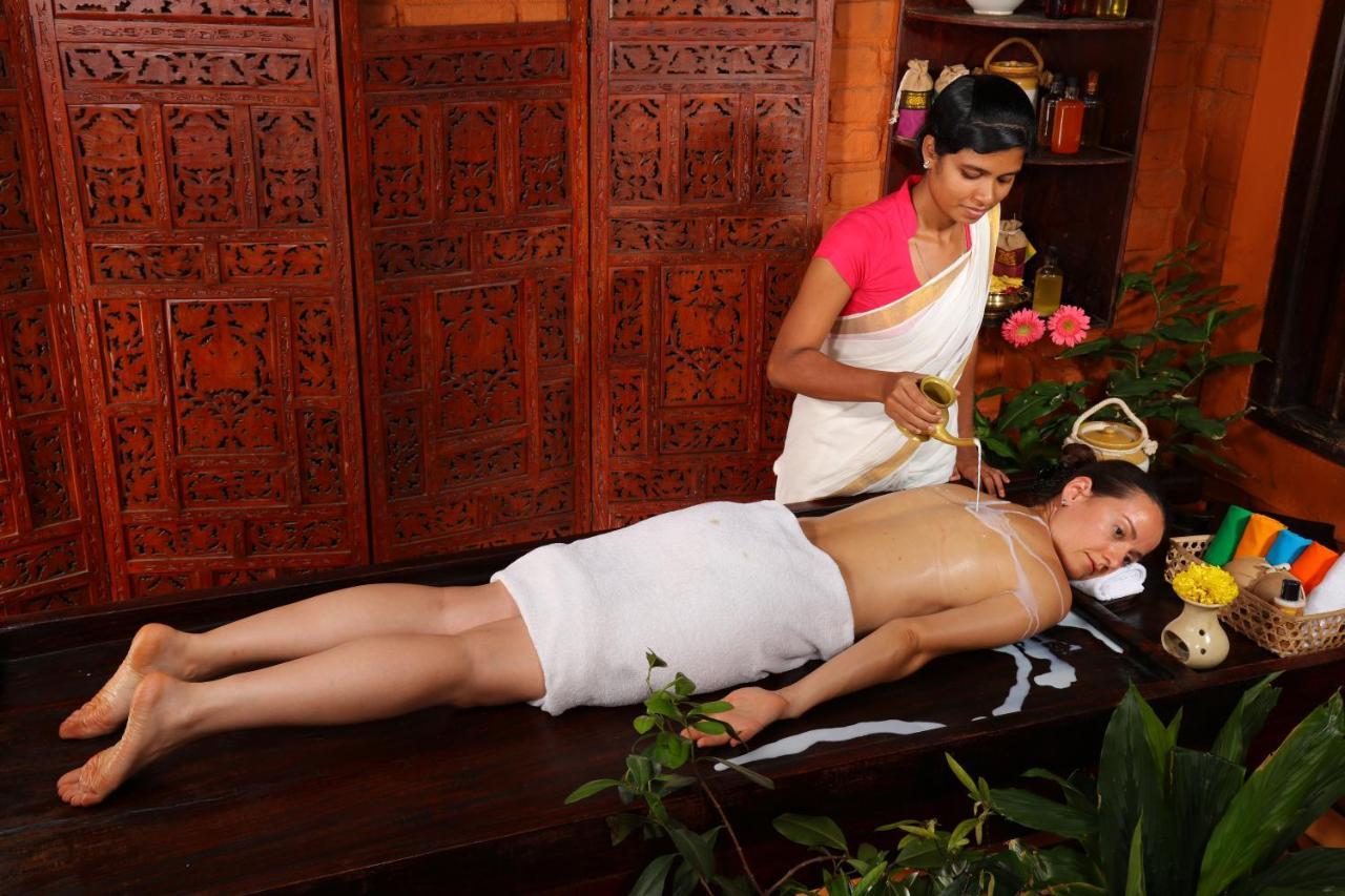 Ayursoma Ayurveda Royal Retreat 호텔 코발람비치 외부 사진